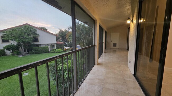 Building Photo - 7743 La Mirada Dr