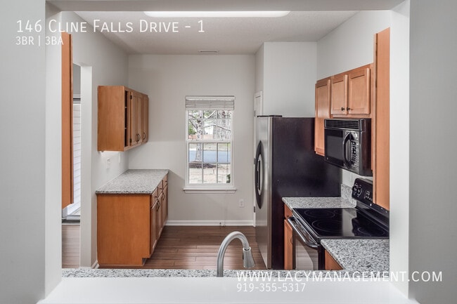 Building Photo - 146 Cline Falls Dr