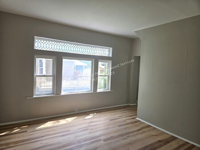 Building Photo - 1429 Hall Ave