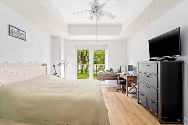 Building Photo - 3001 NE 185th St