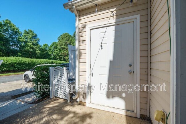 Building Photo - 11339 Dundarrach Ln