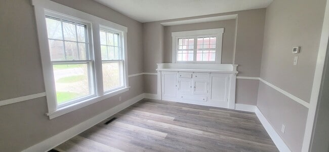 Building Photo - 2008 N Anthony Blvd