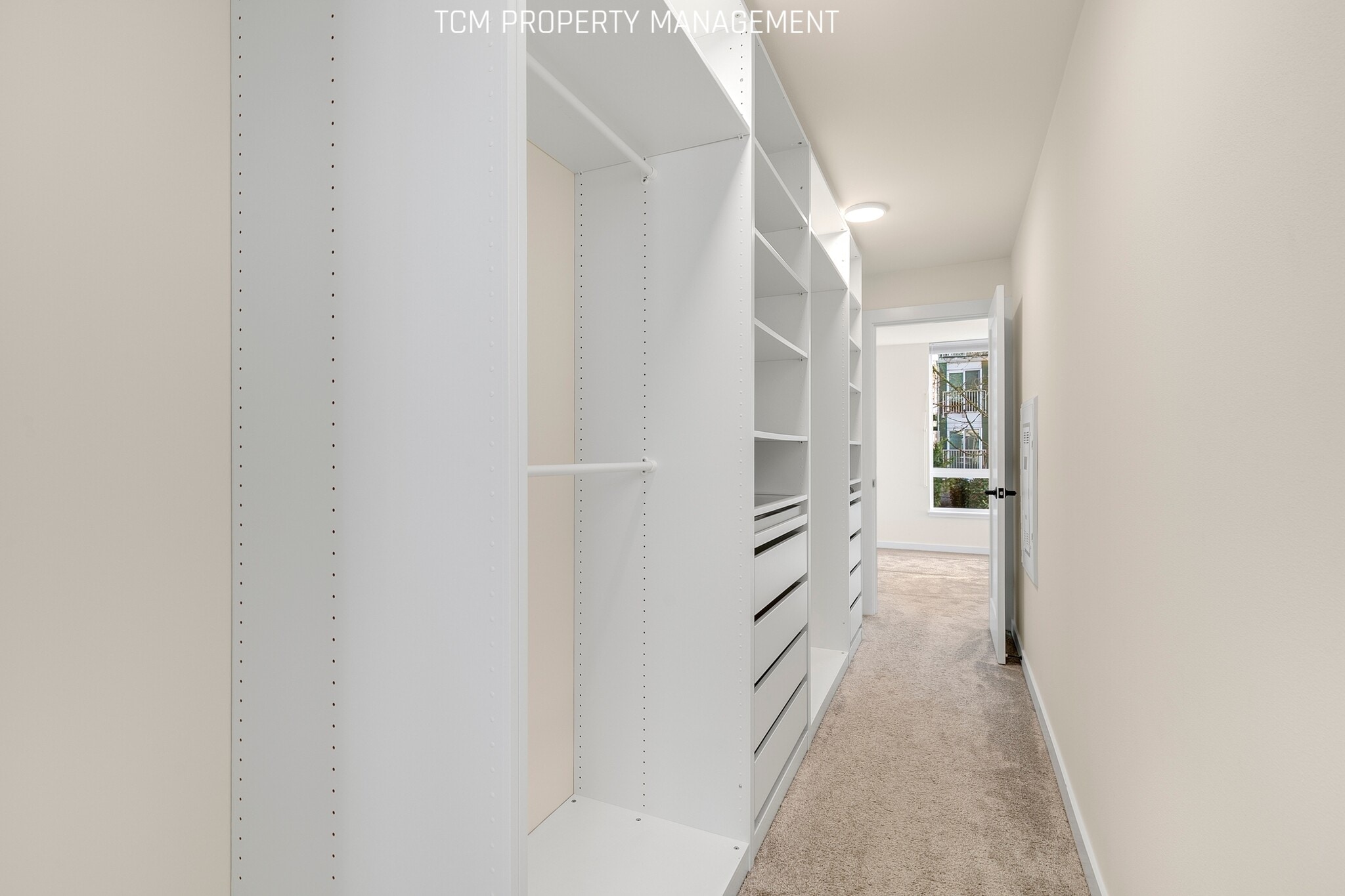 Building Photo - 2024E NE 85th St