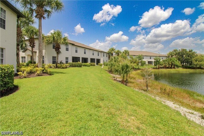 Building Photo - 9051 Gervais Cir