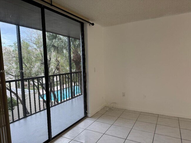 Building Photo - 8400 SW 133rd Avenue Rd