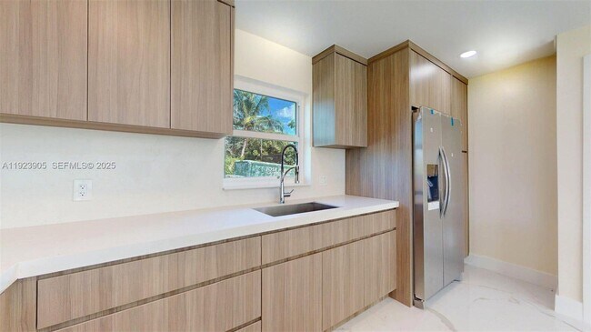 Building Photo - 3801 SW 132nd Ave