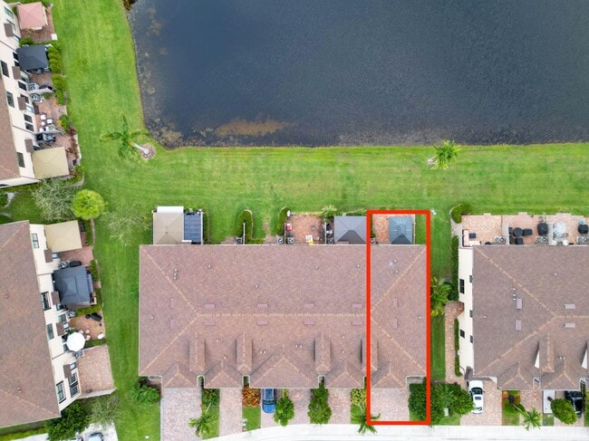 Building Photo - 2366 Byron St