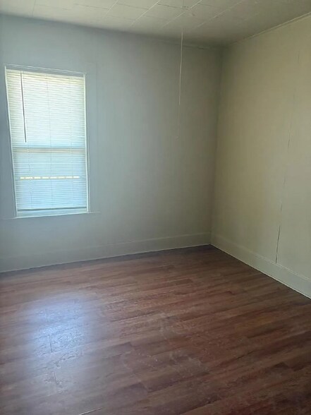 Building Photo - 58 Falmouth St