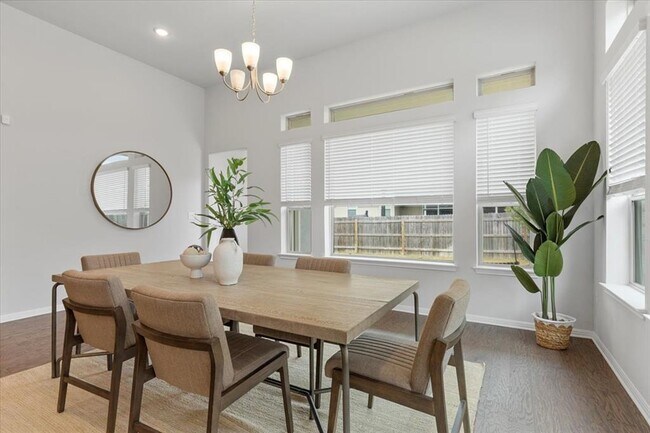 Building Photo - 271 Eclipse Dr