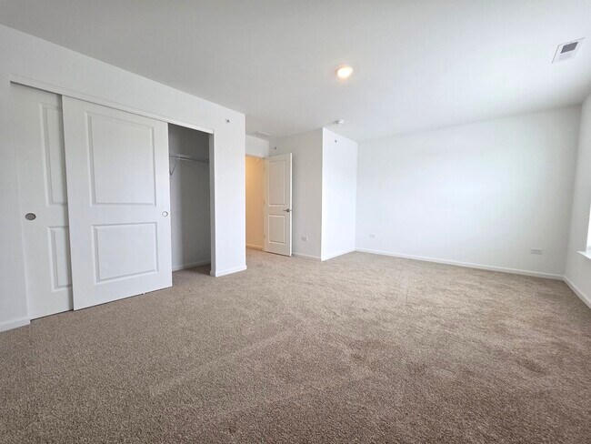 Building Photo - 458 Hathaway Ln