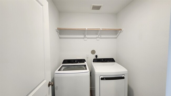 Building Photo - 29018 Rustic Windmill Wy