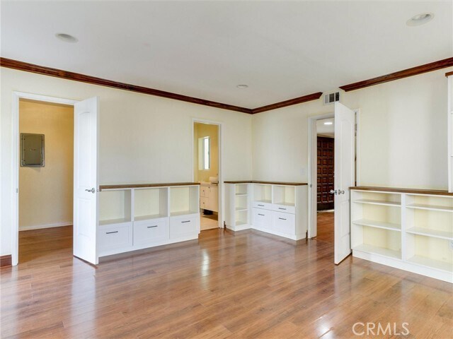 Building Photo - 834 15th St