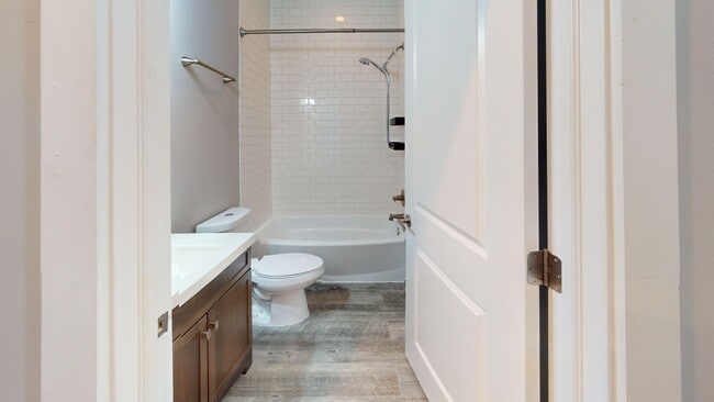 Building Photo - Stunning 1,300 Square Foot Eckington Home ...