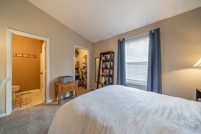 Building Photo - 836 Rossford Run