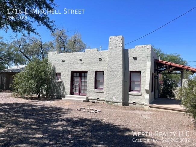 Building Photo - Available SOON! Historic Santa Fe Home 2BD...