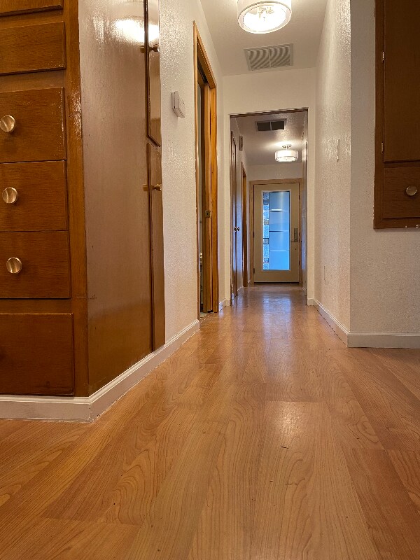 Building Photo - 129 126th St E