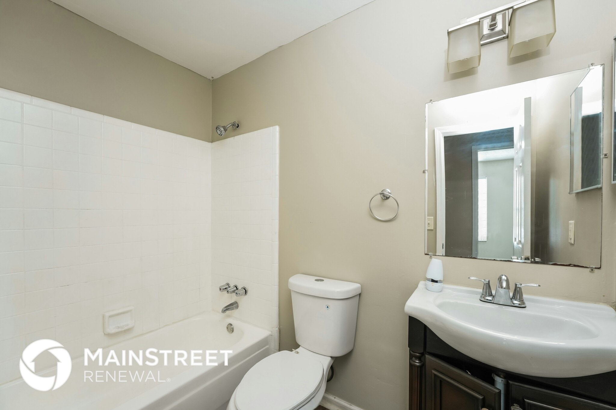 Building Photo - 5517 Hadrian Ct