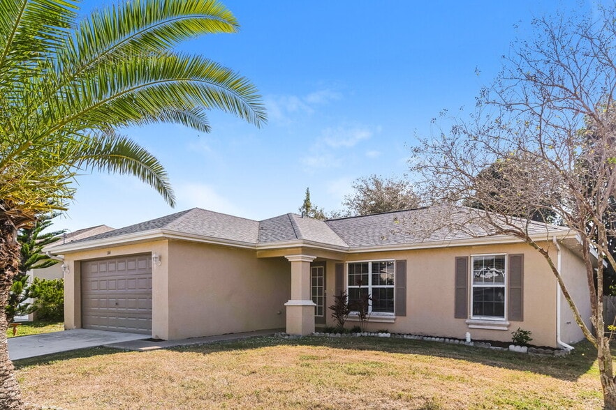 Building Photo - 1144 SW 6th Terrace