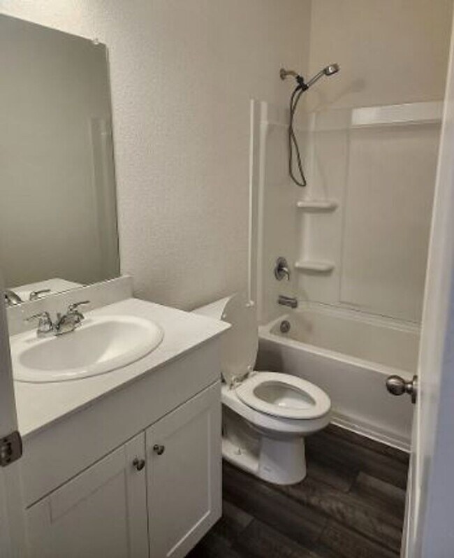 Building Photo - Backs to Wooded Area • Split Bedrooms • Modern & All-Electric