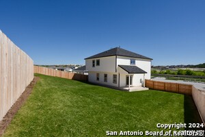 Building Photo - 320 Connor Crk