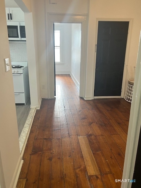 Building Photo - 118 Pequonnock St