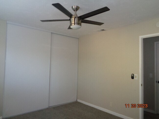 Building Photo - 720 Devonshire Ct