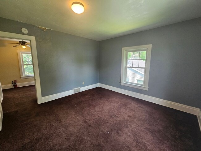 Building Photo - 2 Bedroom 1 Bath Duplex Kent Ohio 44240