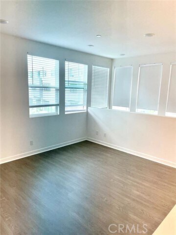 Building Photo - 11042 Momentum Dr