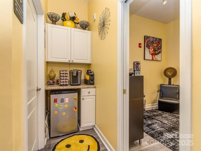 Building Photo - 2074 Ayrsley Town Blvd