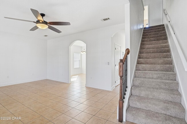 Building Photo - 323 Madison Circle