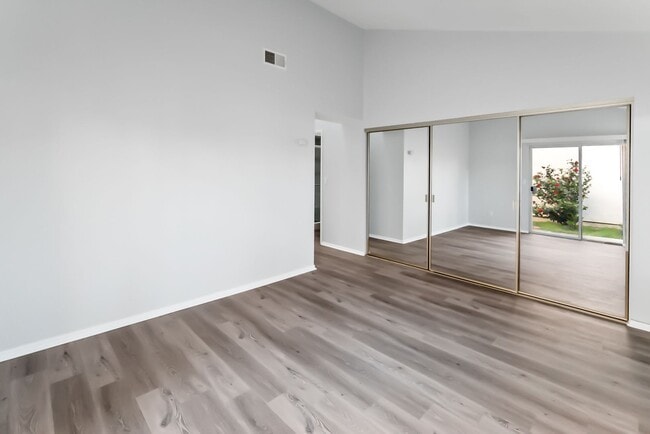 Building Photo - Charming 3 bedroom, 2 bathroom home in Hun...