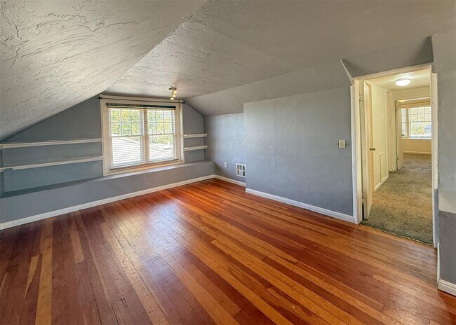 Building Photo - 2341 NW 37th St