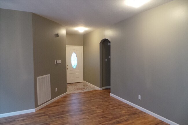 Building Photo - 4918 Sterling Crossing