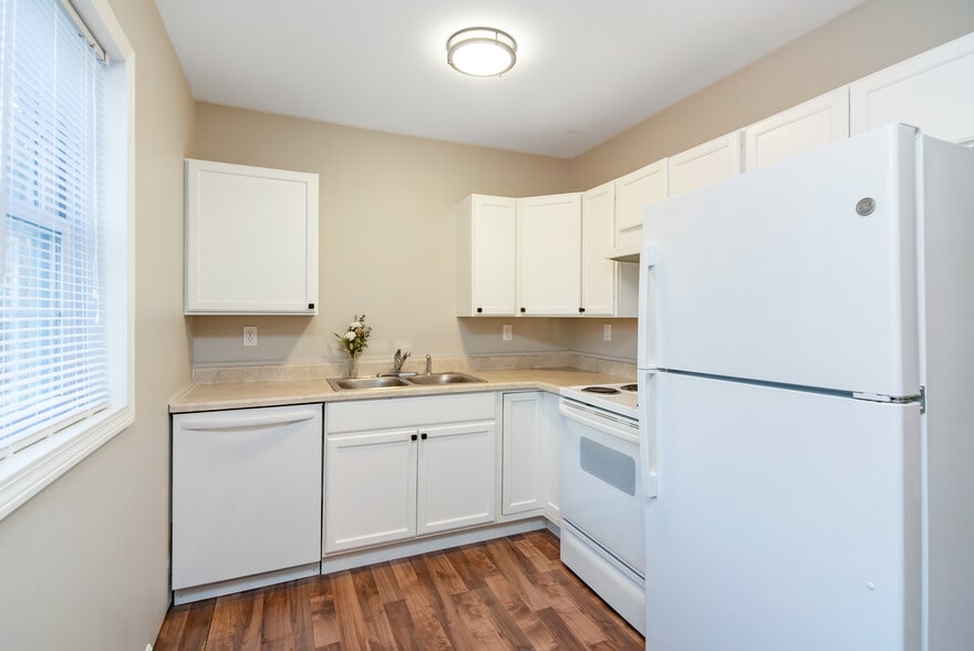 Building Photo - 293 Craig Ln