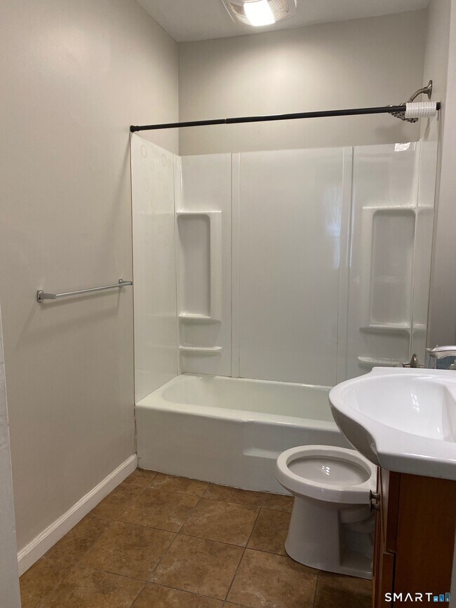 Building Photo - 407 West St