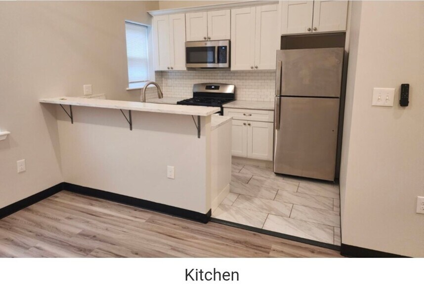 Building Photo - 6135 MacBeth Dr