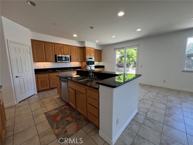 Building Photo - 15688 Portenza Dr