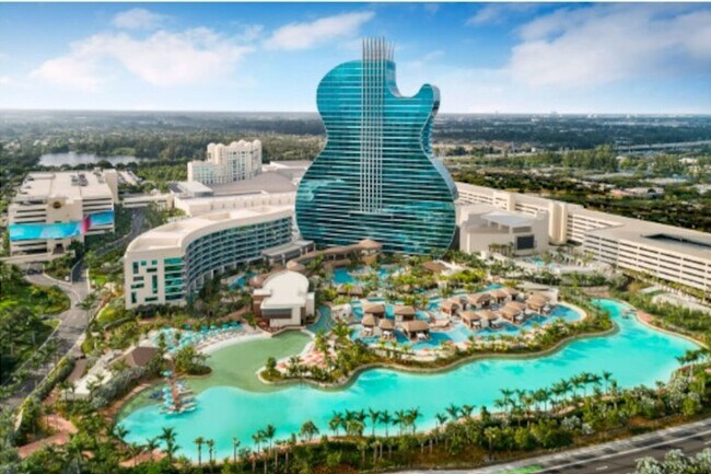 Building Photo - 391 NW 35th Ct