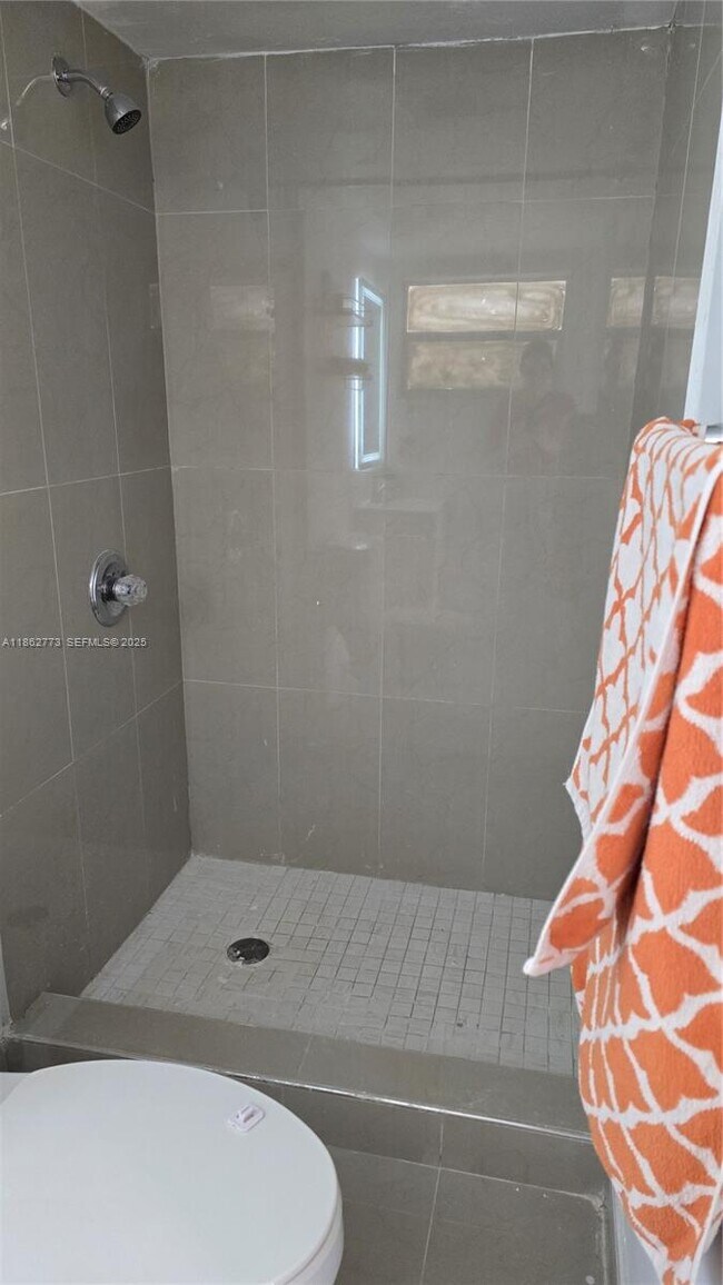 Building Photo - 7900 Tatum Waterway Dr