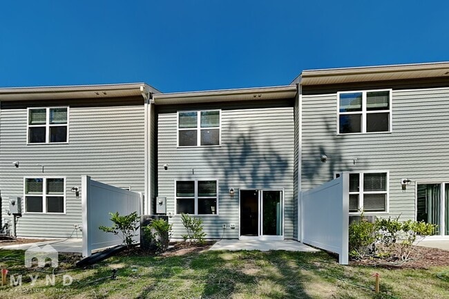 Building Photo - 3015 Fulong Dr