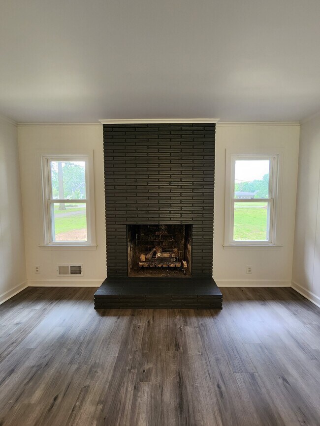 Building Photo - 5108 Cornwall Dr