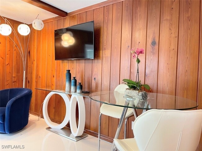 Building Photo - 317 Nature View Ct