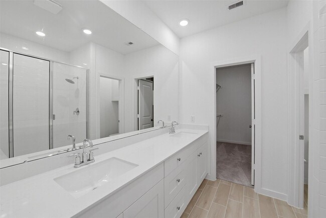 Building Photo - 31927 Rich Mdw Ct