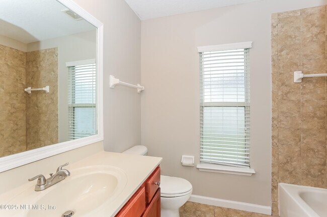 Building Photo - 86016 Cherry Laurel Way