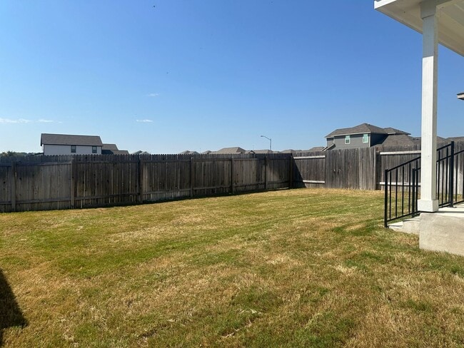 Building Photo - COMING SOON - MID MAY