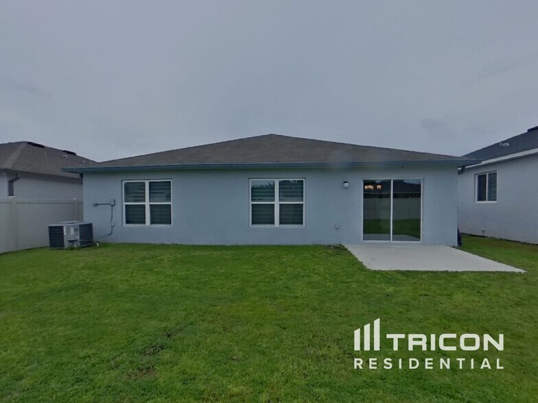 Building Photo - 3268 Eagle Hammock Cir