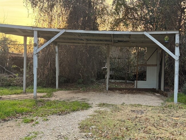 Building Photo - 274 Jewel St