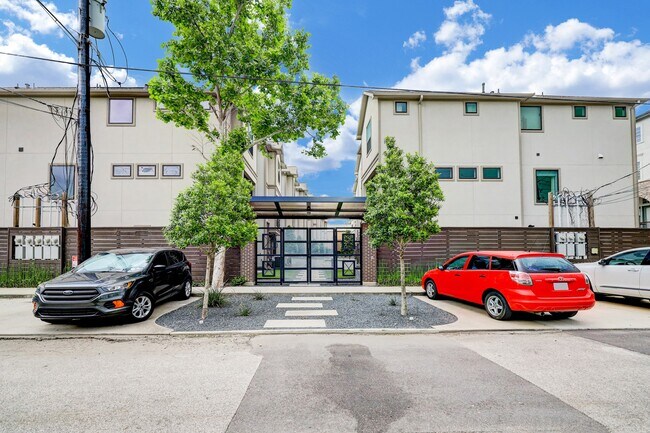 Building Photo - 4203 Allen St