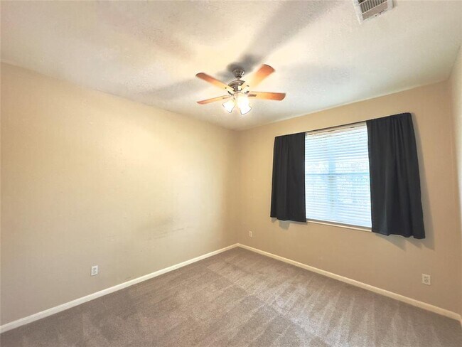 Building Photo - 6138 Negley