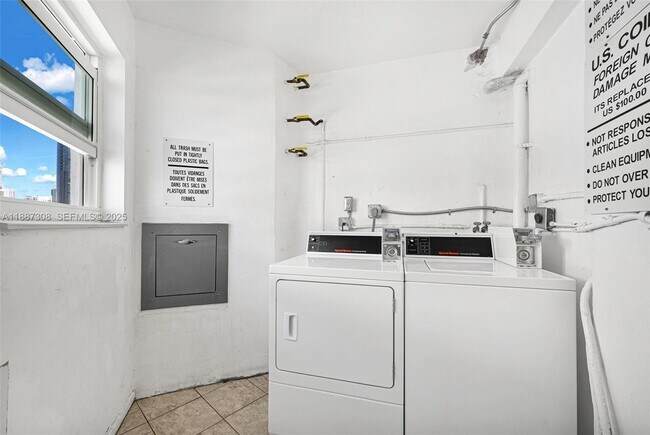 Building Photo - 17800 Atlantic Blvd